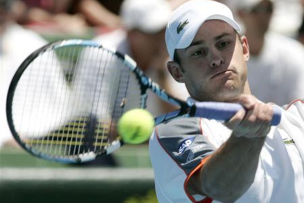 การฝึกซ้อมของนักเทนนิสสเปนที่ขึ้นชื่อเรื่องความแข็งแกร่ง